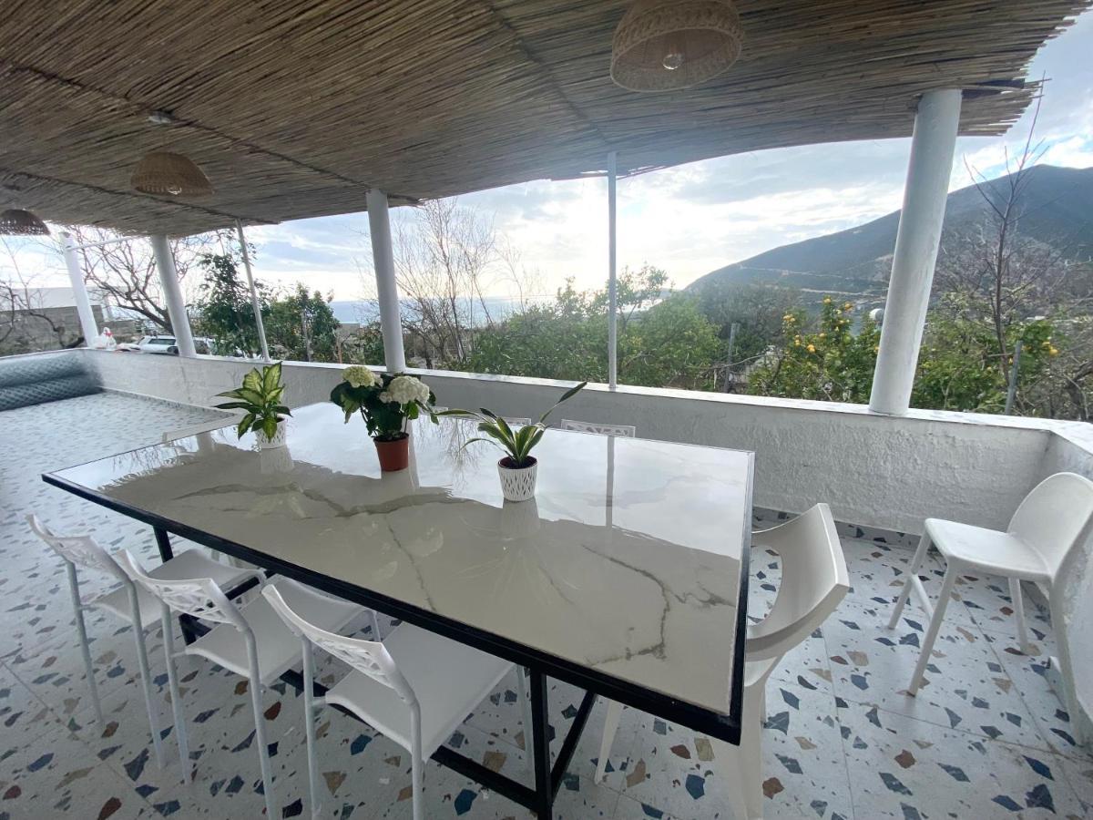 Maison Bellevue - 2 Bdrm Villa In Borsh Beach Экстерьер фото